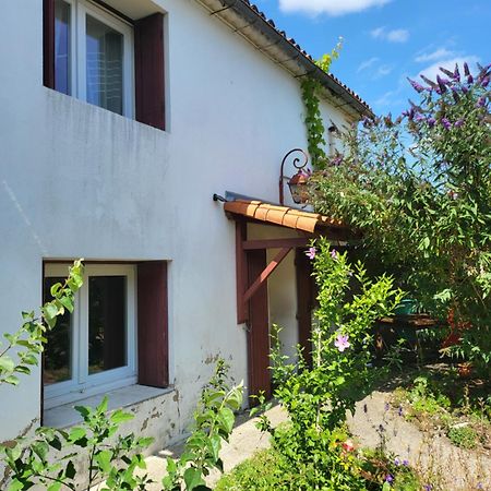 La Maison Rouge Paisible Maison De Pays Saujon Ngoại thất bức ảnh