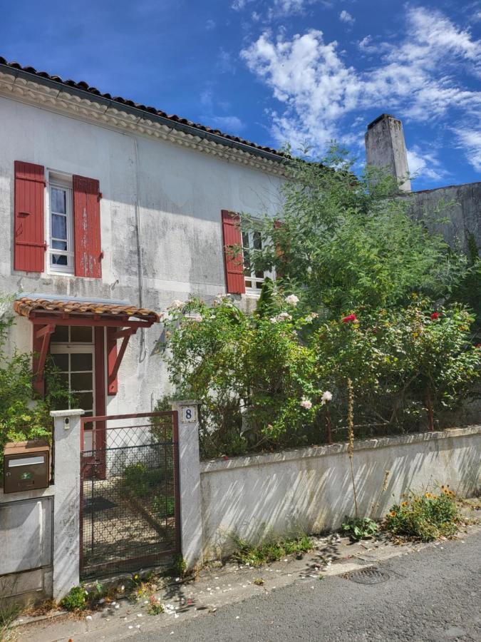 La Maison Rouge Paisible Maison De Pays Saujon Ngoại thất bức ảnh
